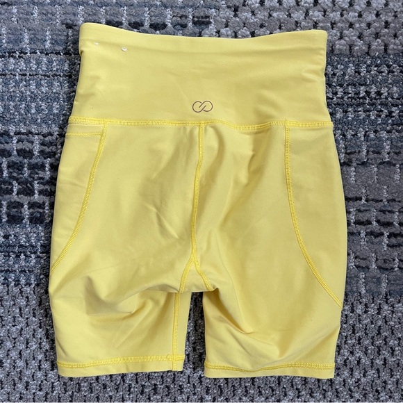 Calia by Carrie Underwood Womens High Rise Bike Shorts in Yellow, Size XS - Picture 7 of 7